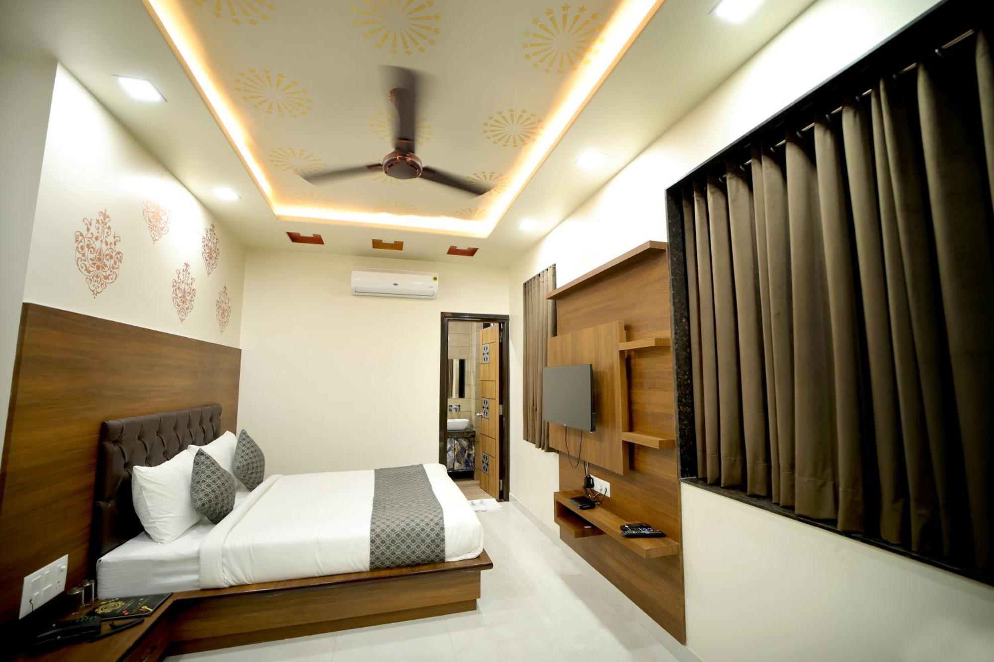 Hotel Sd Prime Джайпур Екстериор снимка